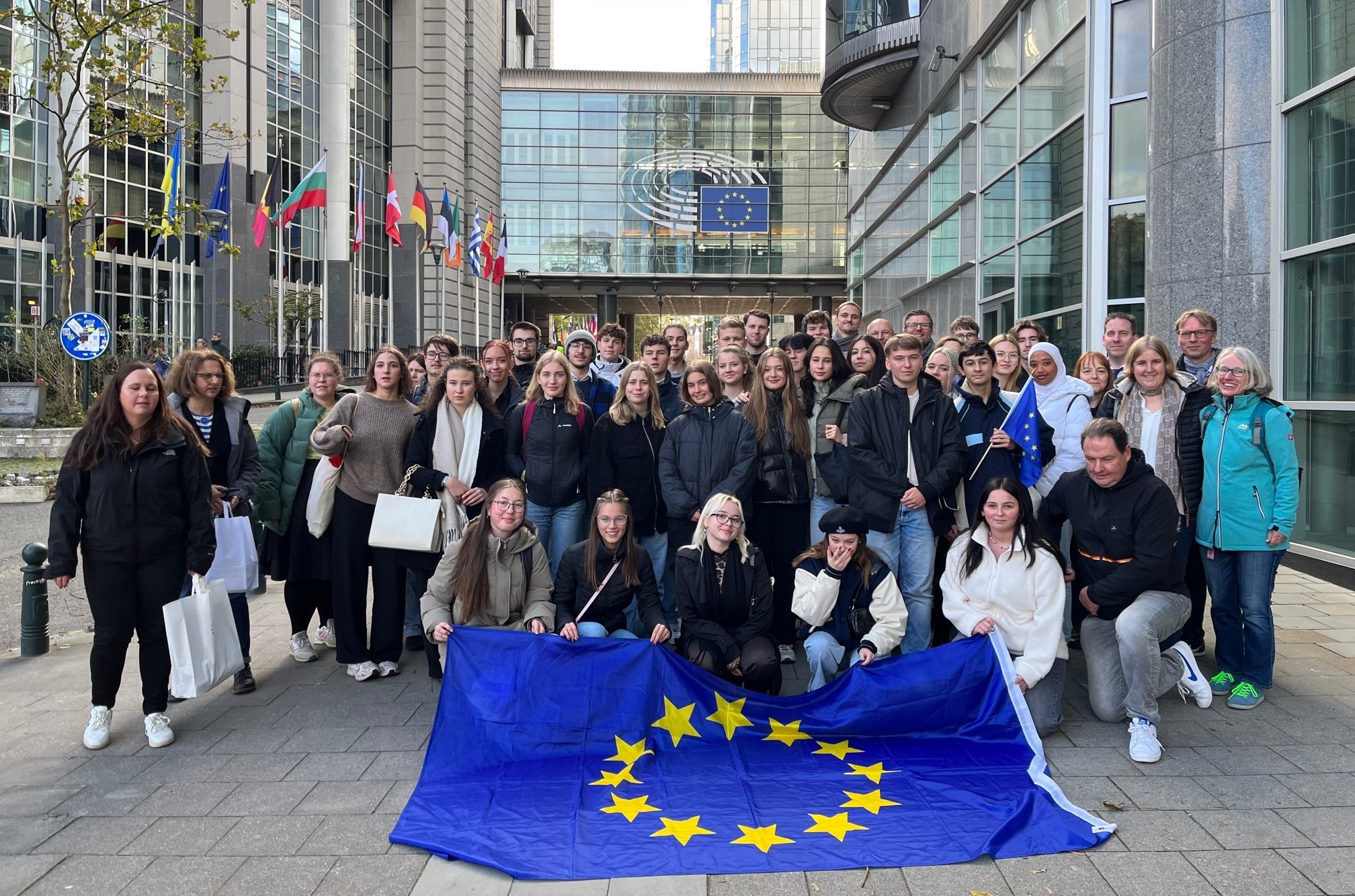 Brüssel-Fahrt der nord- und osthessischen Europaschulen (NOHES)