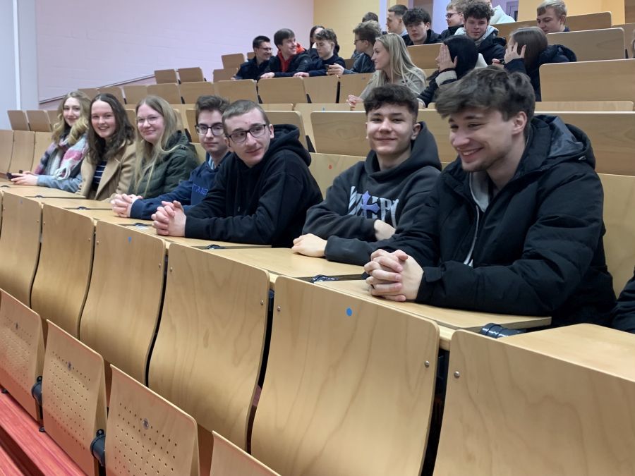Tag der Mathematik an der Uni Kassel: Die ASS war dabei