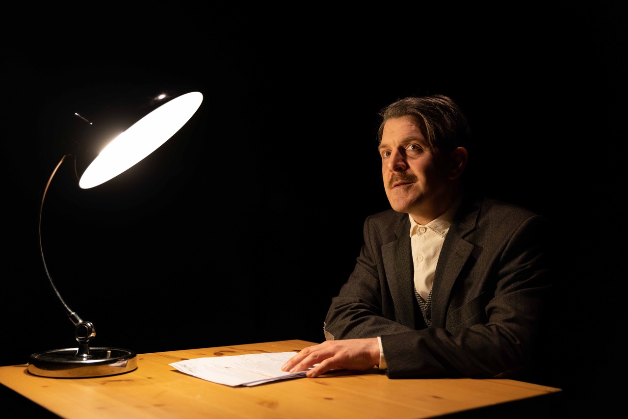 Die Vermessung der Demokratie: Ein Theaterabend über Wilhelm Leuschner