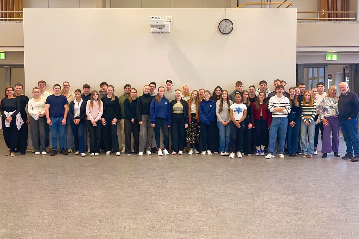 Tanzkurs in der Aula: Bereit für den Abi-Ball