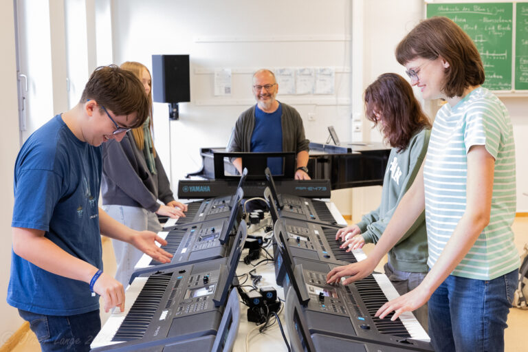 Musikunterricht wird noch praktischer: Unsere Keyboards sind startklar